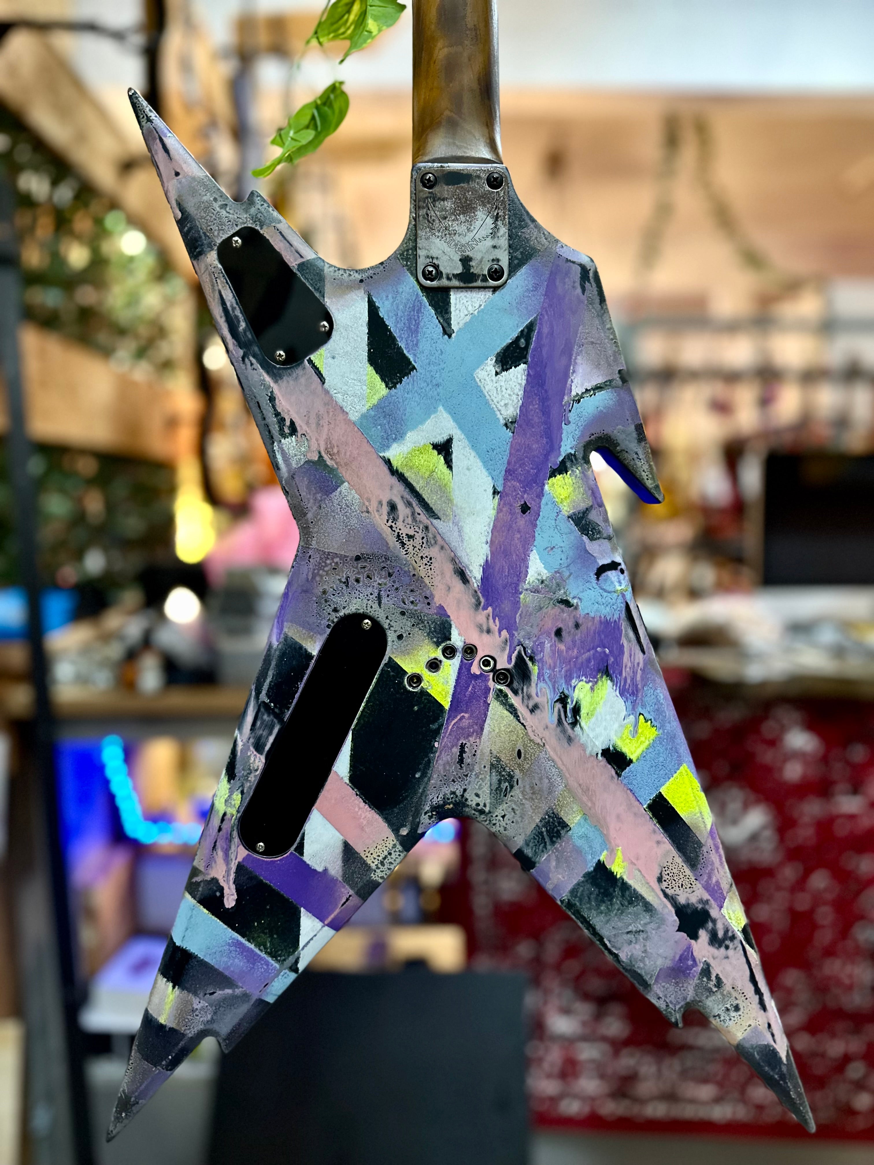 Dean | Leadbetter Rabid Dog Relic | Razorback X Custom | EVH on ACID relic’d finish Dean | Leadbetter Rabid Dog Relic | Razorback X Custom | EVH on ACID relic’d finish